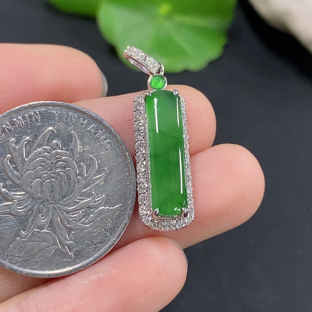 Jadeite Inlaid Pendant with 18K Gold and Diamond Accents