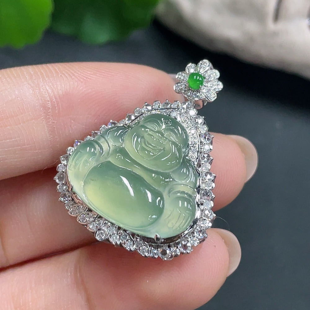 Jadeite inlaid Buddha pendant 18k total weight approx. 7.19g