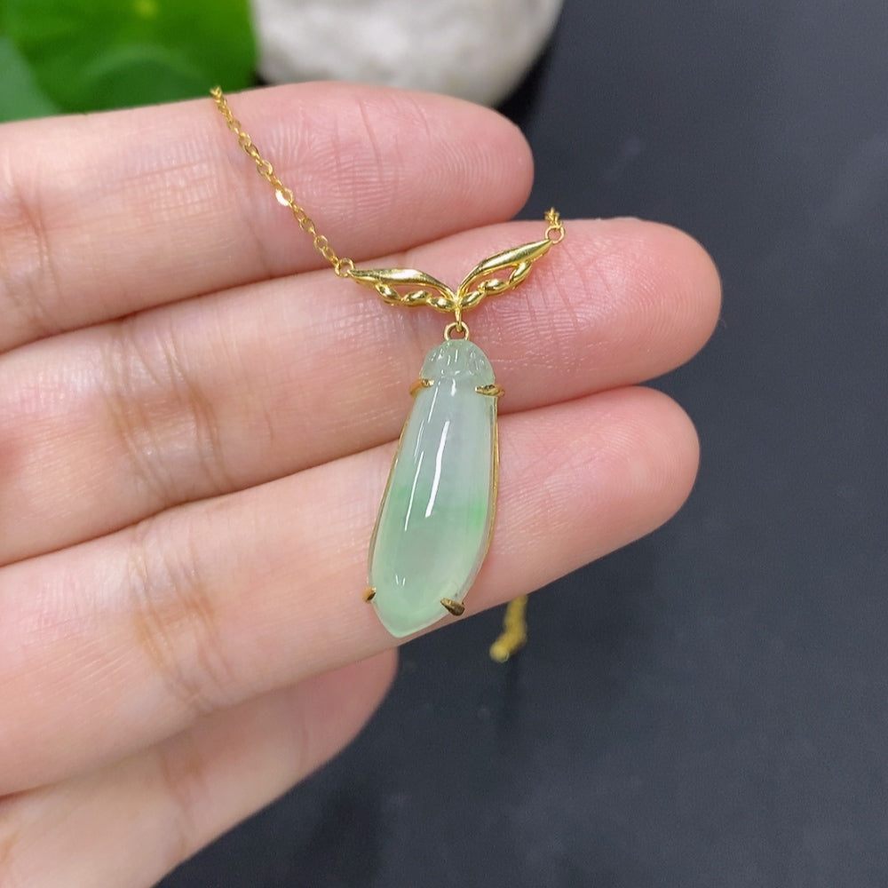 Jadeite Blessing Melon Pendant in 18K Gold