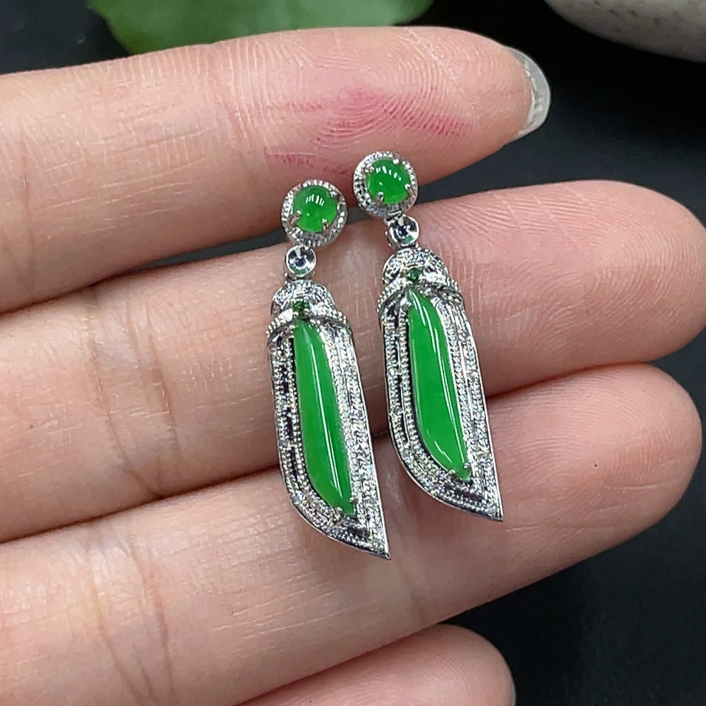 Jadeite Inlaid Earrings 18K Gold Setting Total Weight Approx. 3.8g