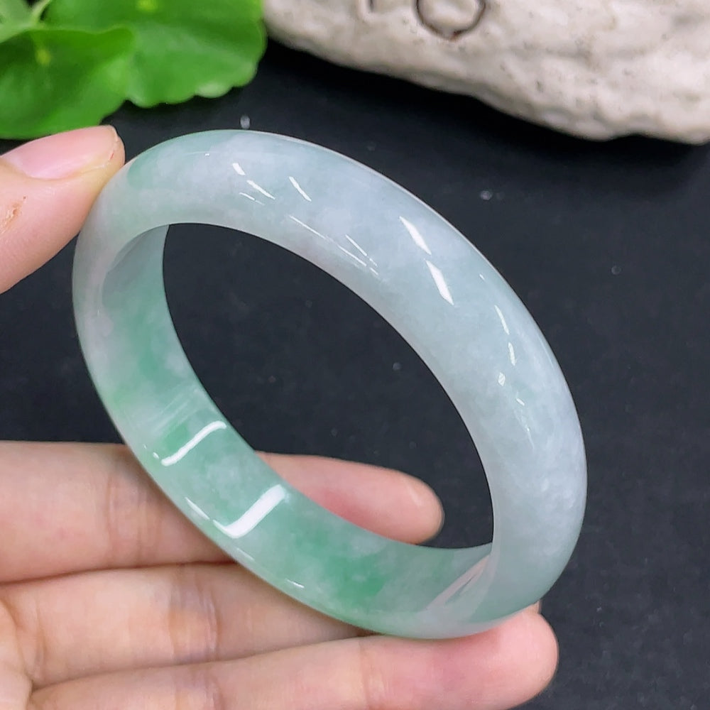 Jadeite Round Bangle
