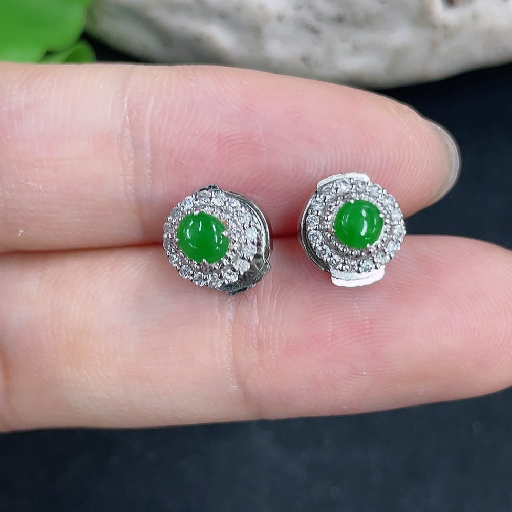 HKHQ Jadeite earrings with 18k gold and diamond accents, featuring non-gold ear stoppers, total weight around 2.32g