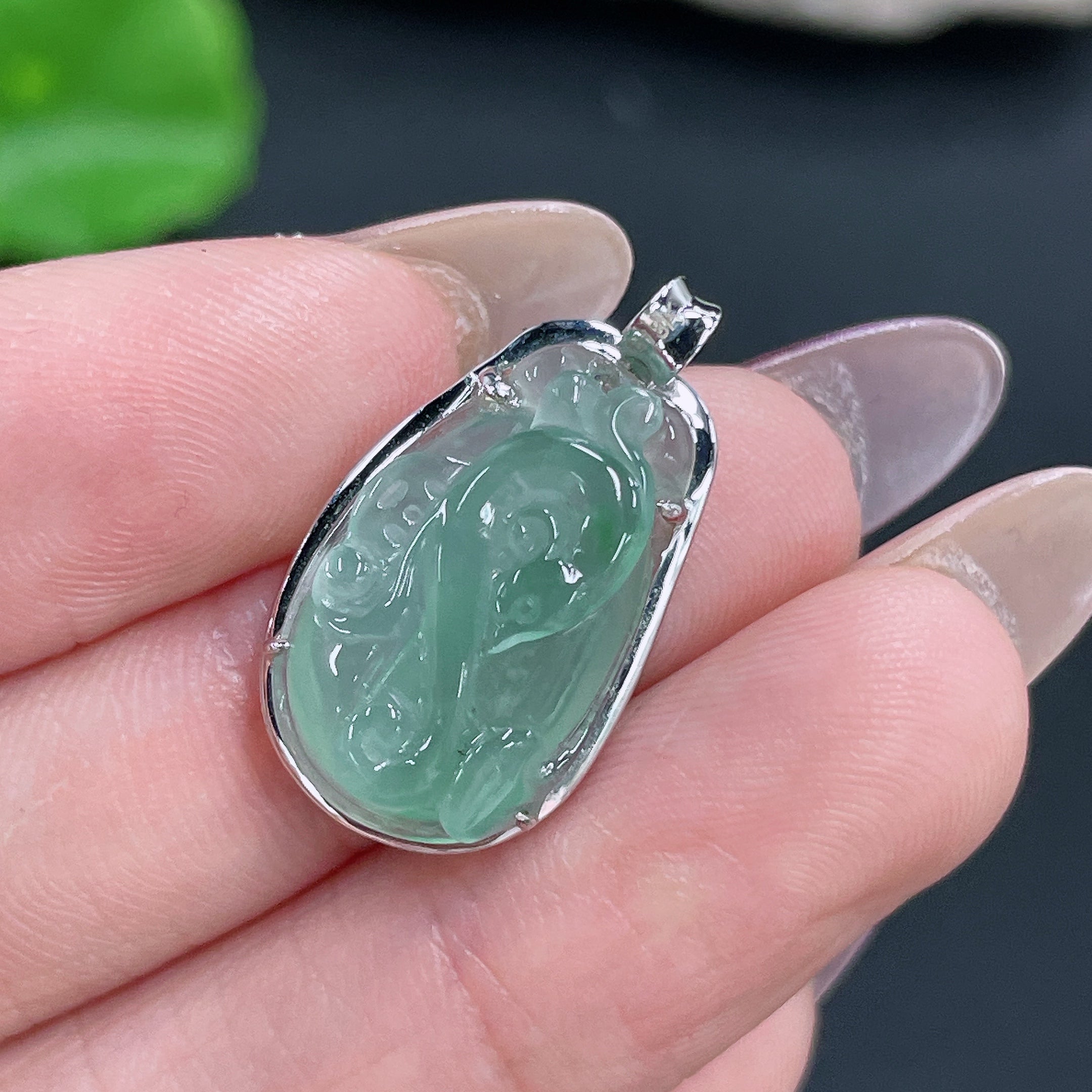 Jadeite Pendant 18k Gold Inlaid Total Weight Approx. 2.91g