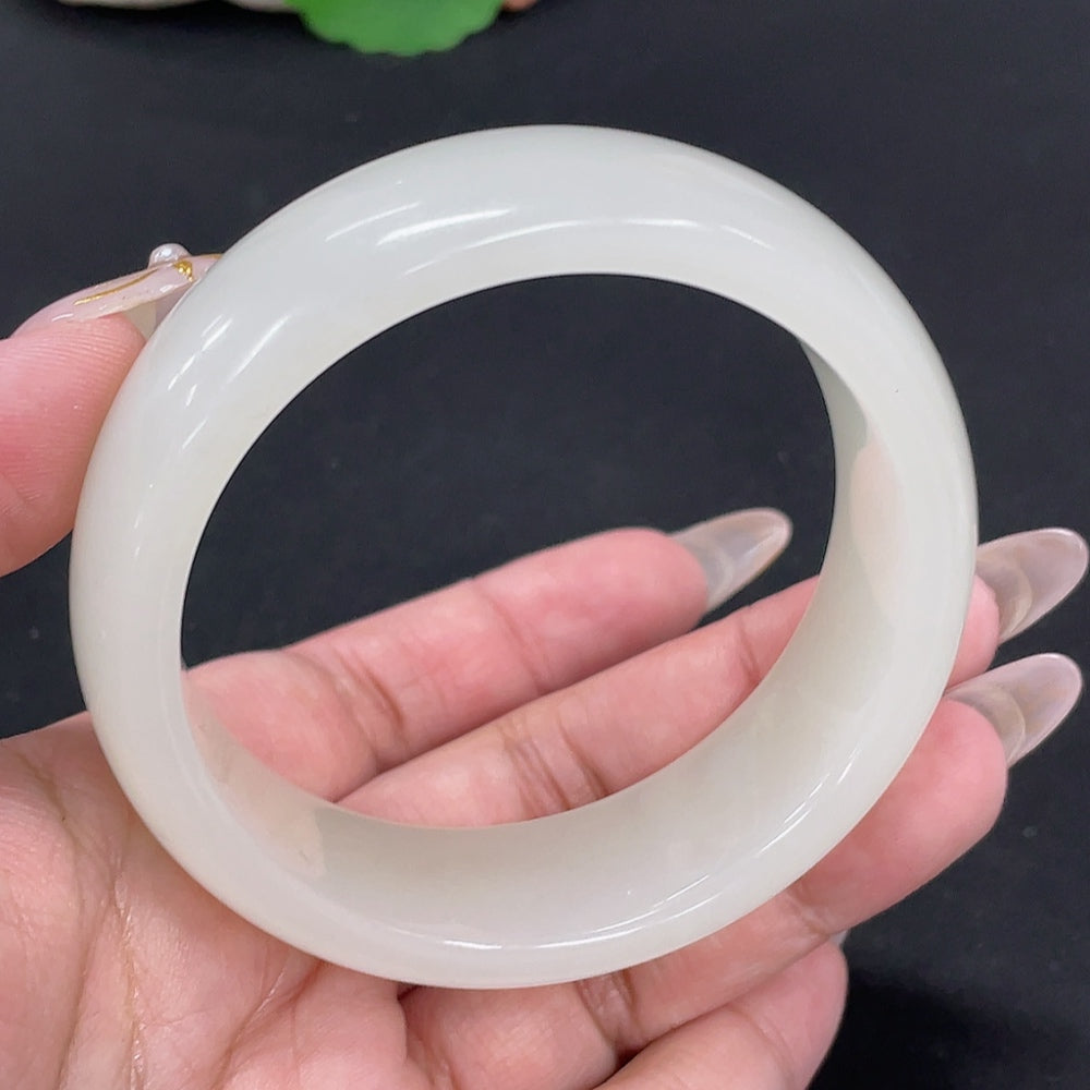 Hetian Jade Round Bracelet Size 59 Total Weight Approx. 82.3g
