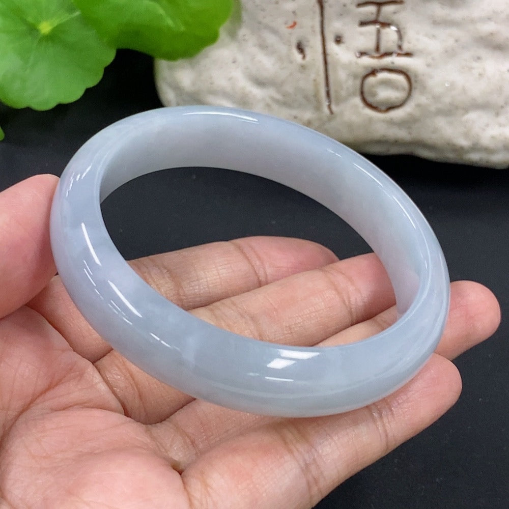 Jadeite Round Bangle