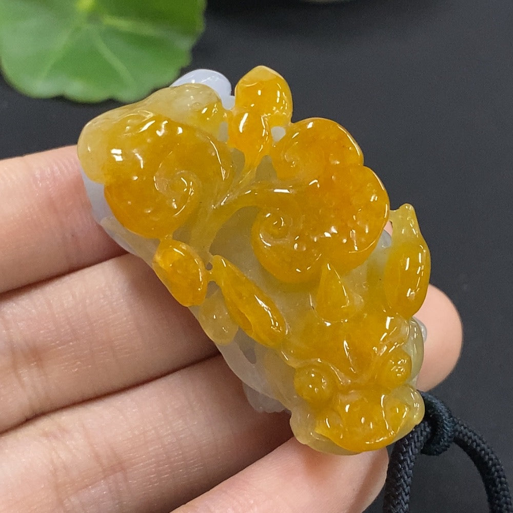 Jadeite Pixiu pendant weighing approximately 44.16g, featuring a detailed jade Pixiu design from HKHQ.