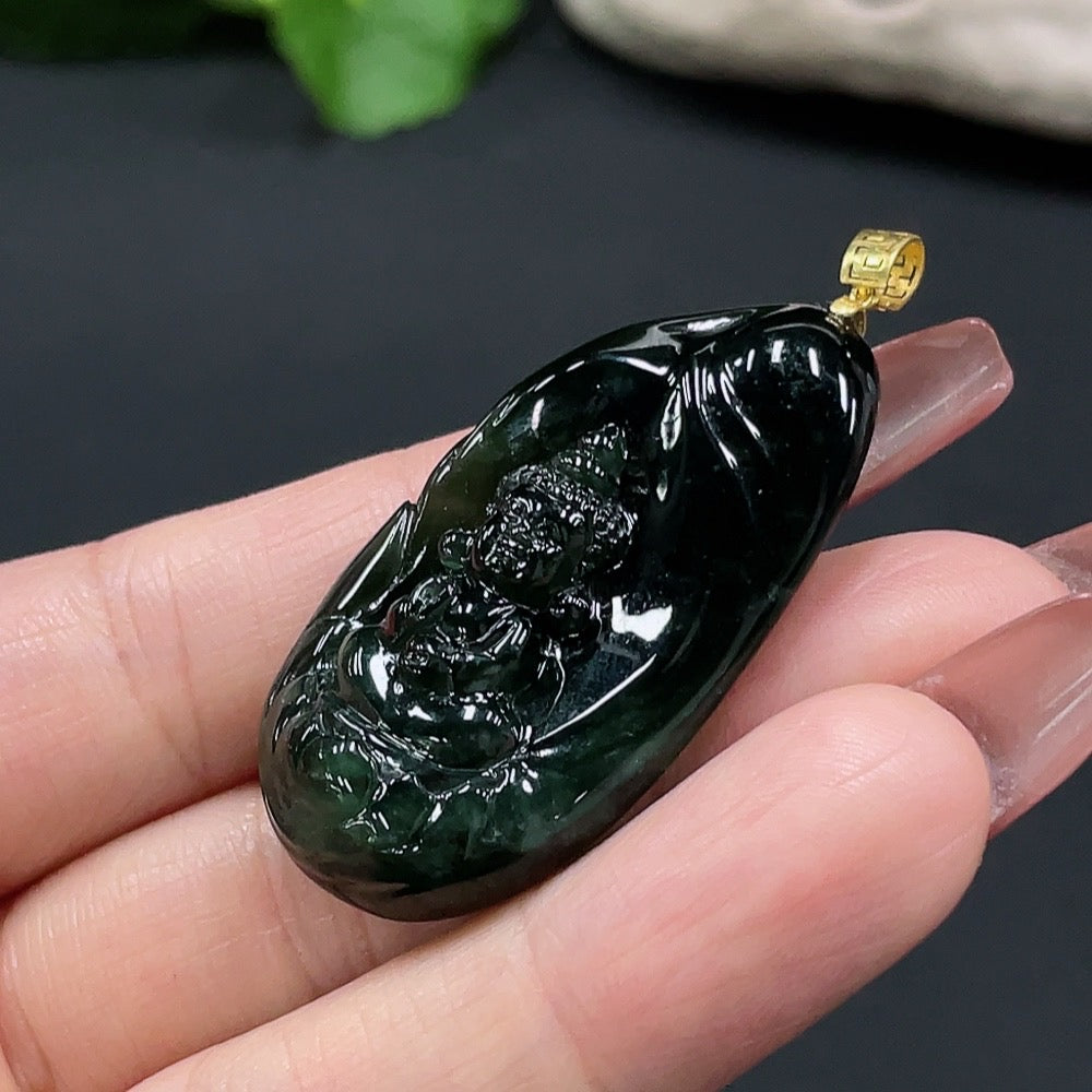 JadeiteBaby Buddha Pendant 18K Gold Total Weight Approx. 15.34g