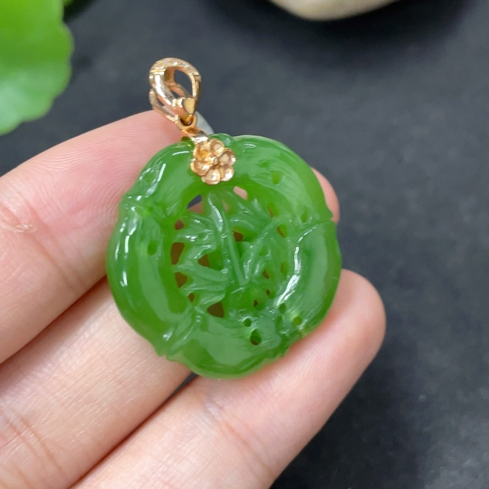 Hetian Jade Pendant Bamboo Knot with Diamond and 18K Gold Total Weight Approx. 6.2g