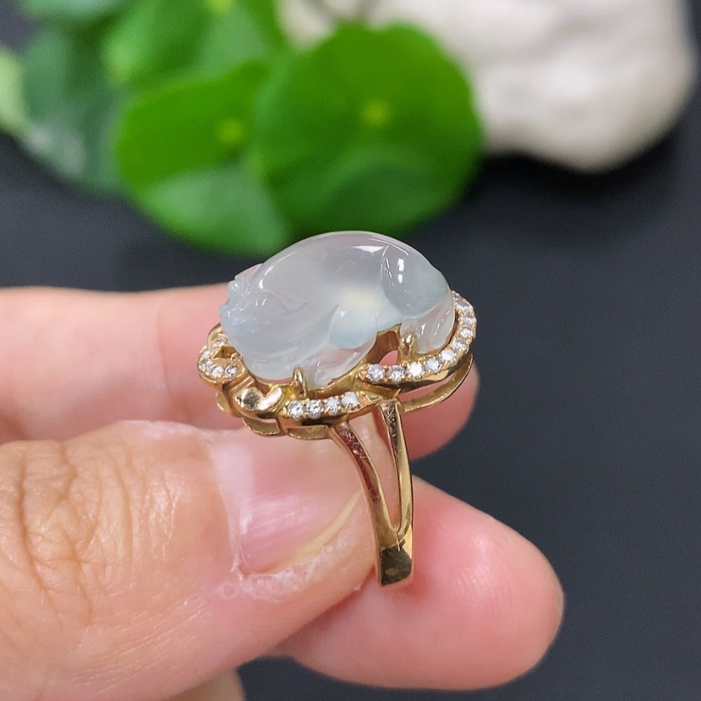Jadeite inlaid ring 18K gold (with diamond accents)