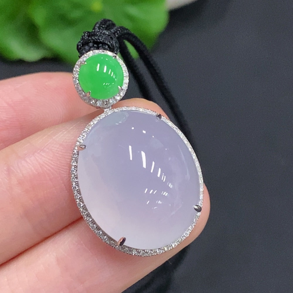 Jadeite Cabochon Pendant Set in 18k Gold, Total Weight Approx. 8.7g (Including Cord), Accented with Diamonds