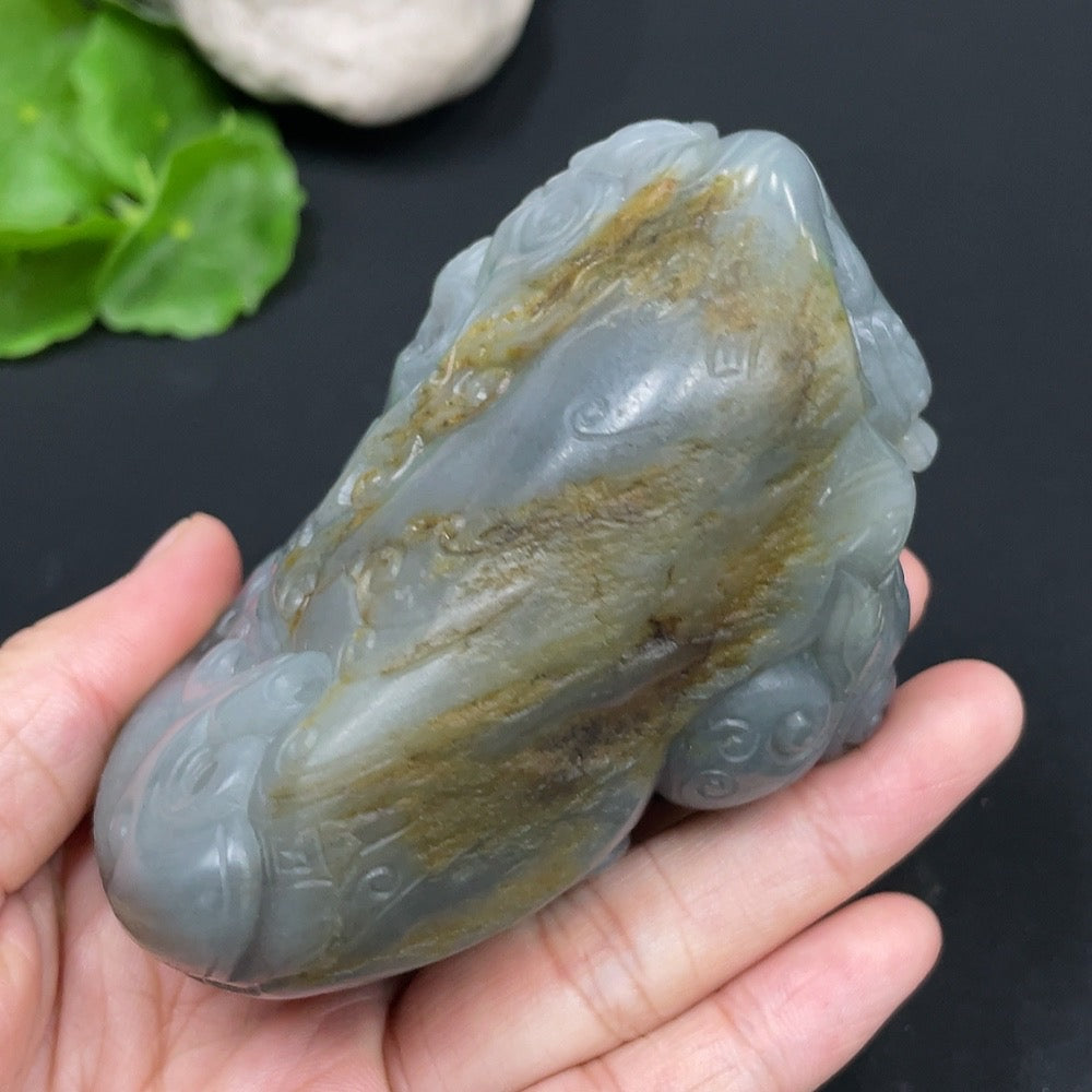 Hetian Jade Ornament Auspicious Beast Total Weight: Approx. 384.7g