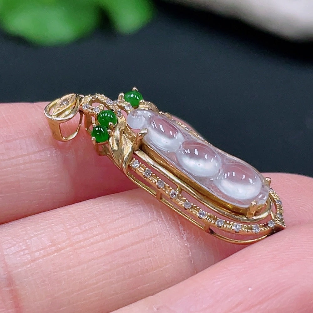 Jadeite Blessing Bean Inlaid Pendant 18K Gold Total Weight Approx. 2.24g