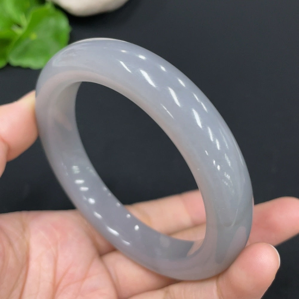 Hetian Jade Round Bracelet, Inner Diameter 58.3, Total Weight Approx. 64.3g