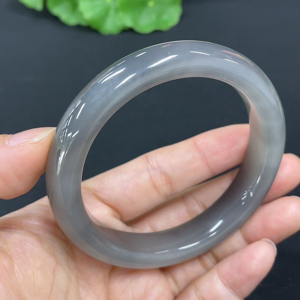 Hetian Jade Round Bracelet Size 56.3 Total Weight Approx. 51.5g