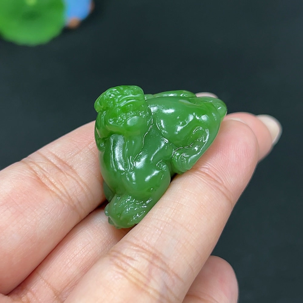 Hetian Jade Jasper Pendant Auspicious Beast Total Weight Approx. 18.9g