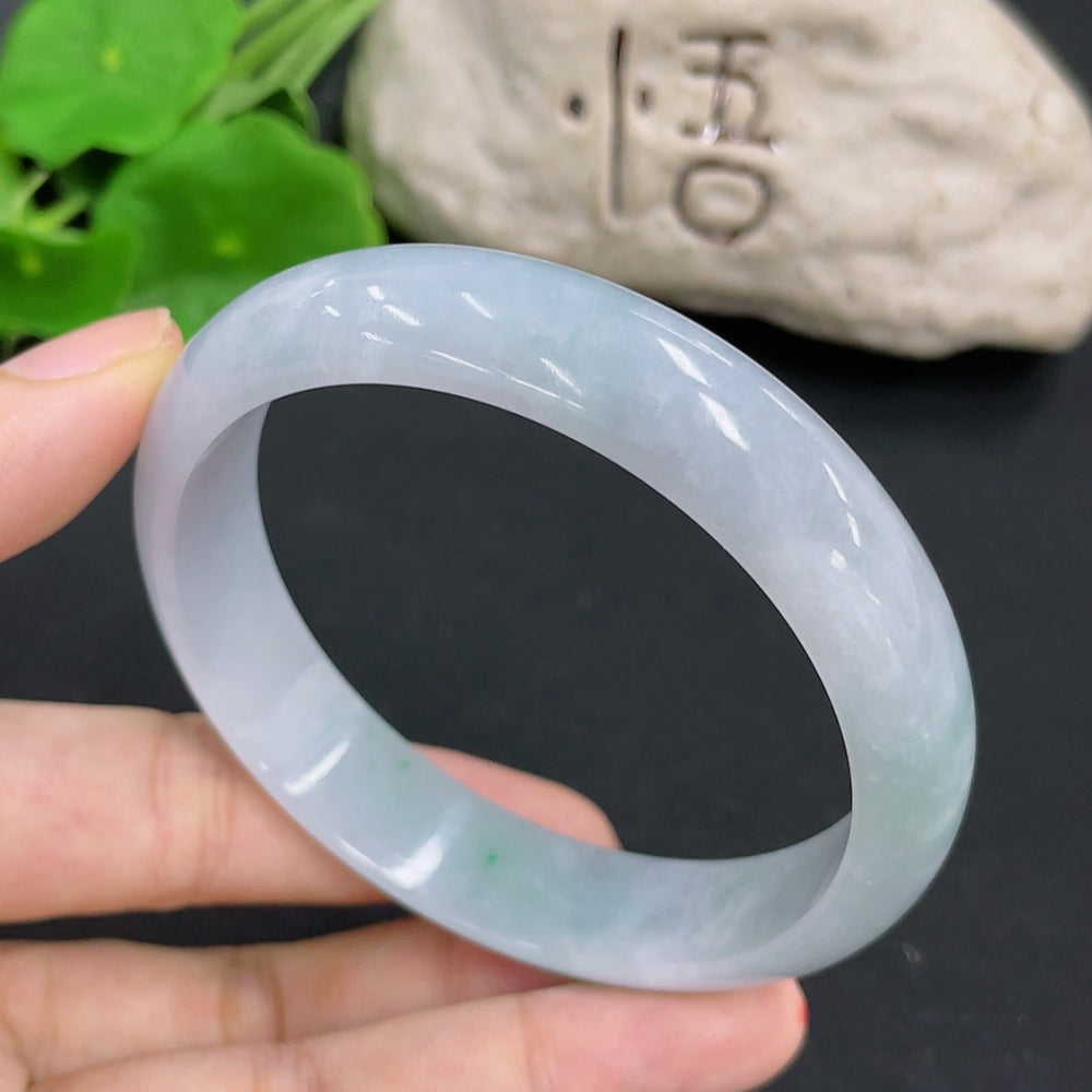 Jadeite Round Bangle