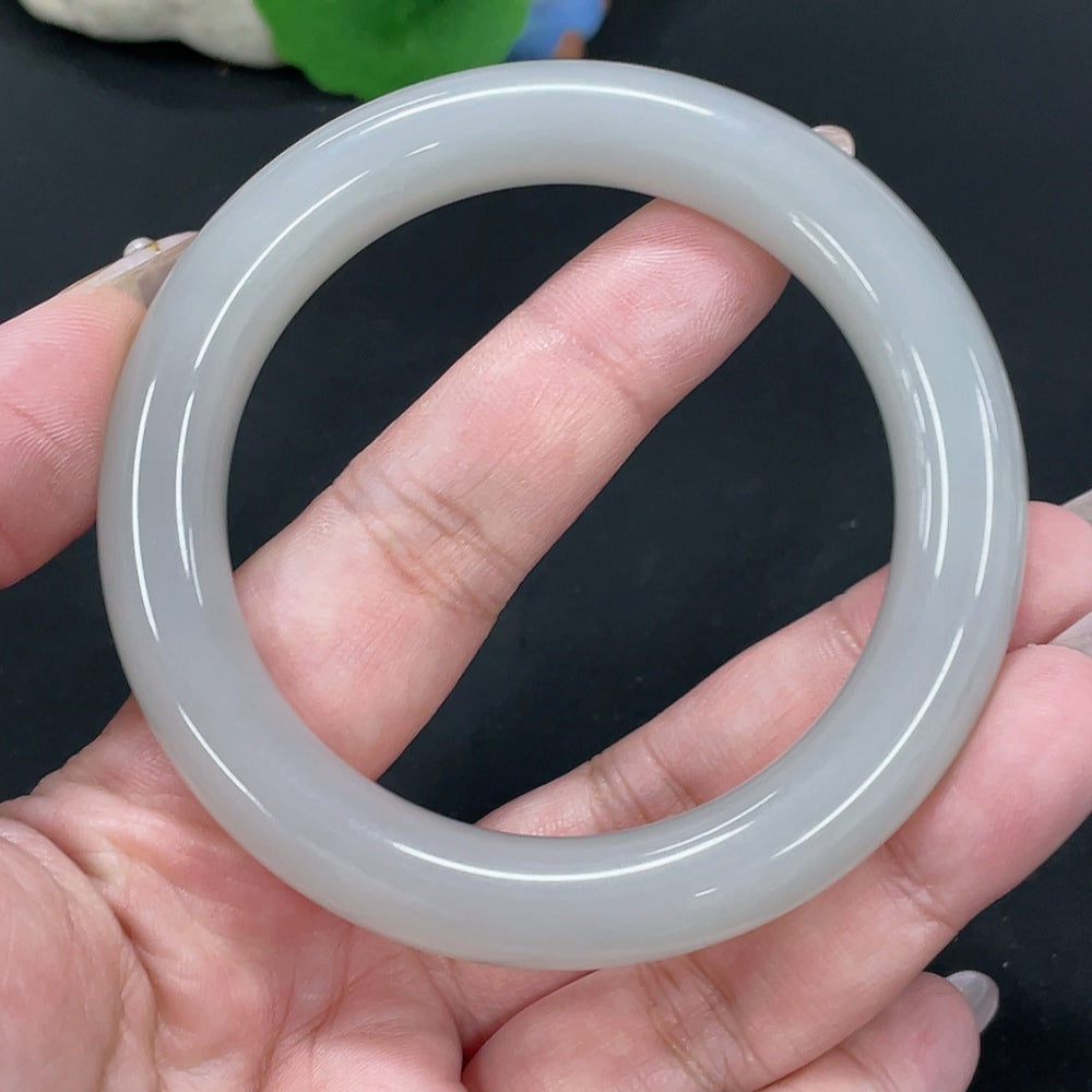 Hetian Jade Round Bangle Size 57.2 Total Weight Approx. 59.5g