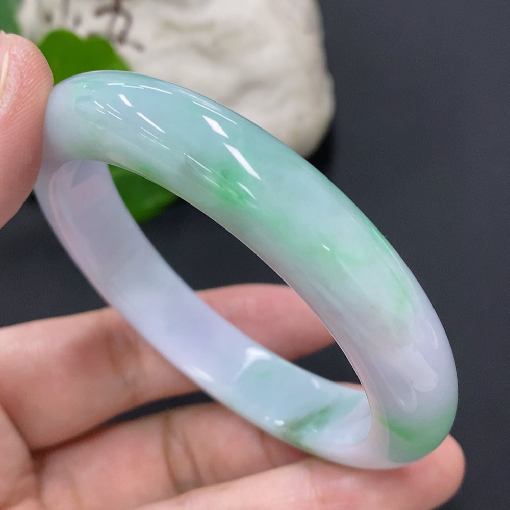 Jadeite Round Bangle