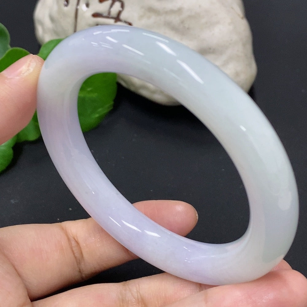 Jadeite Round Bangle