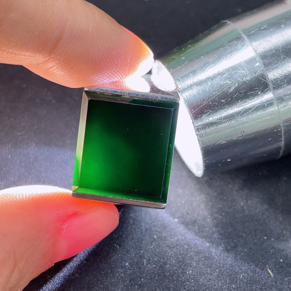 Jadeite Inlaid Ring 18k Size 17 Total Weight Approx. 8.66g