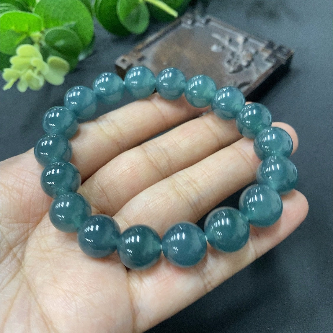 Jadeite Bead Necklace Size Approx. 11.5