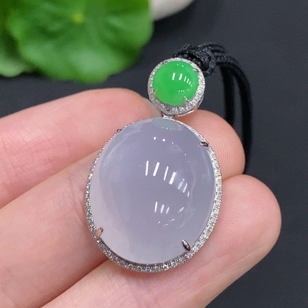 Jadeite Cabochon Pendant Set in 18k Gold, Total Weight Approx. 8.7g (Including Cord), Accented with Diamonds