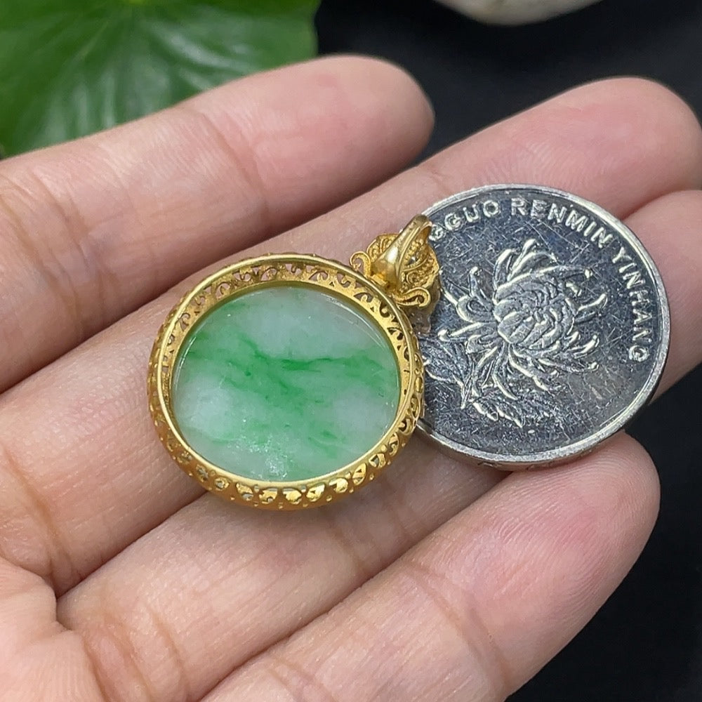Jadeite Plain Pendant Necklace with 18K Gold and Diamond Accents, Total Weight Approx. 2.13g