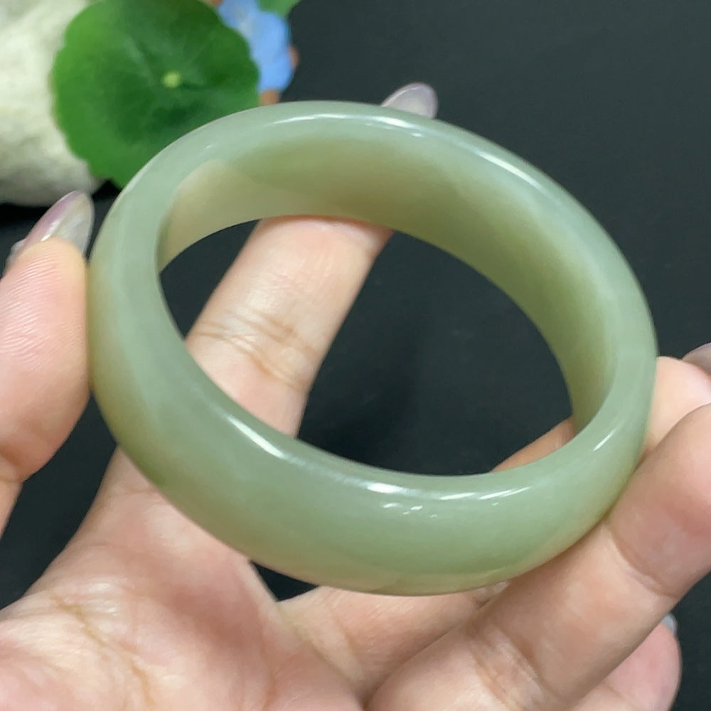 Hetian Jade Round Bracelet Size 59.3 Total Weight Approx. 74.9g