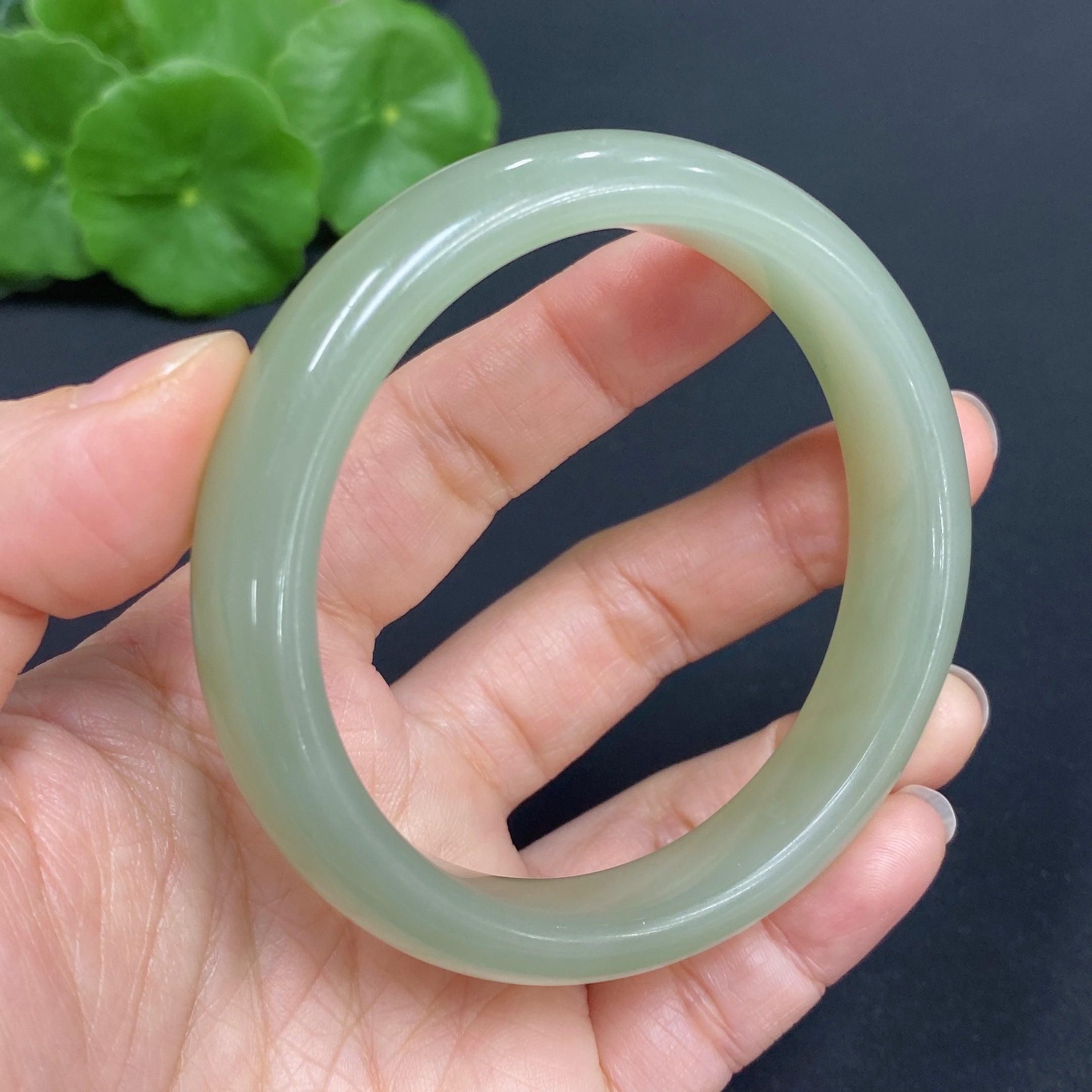 Hetian Jade Round Bracelet Size 56.2 Total Weight Approx. 48.6g