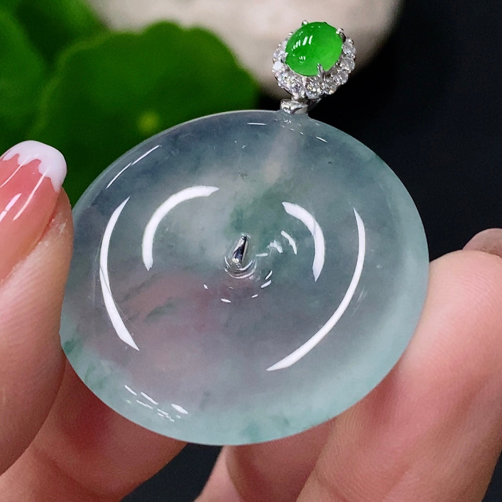 JadeitePendant Peace Knot 18K Total Weight Approx. 11.28g