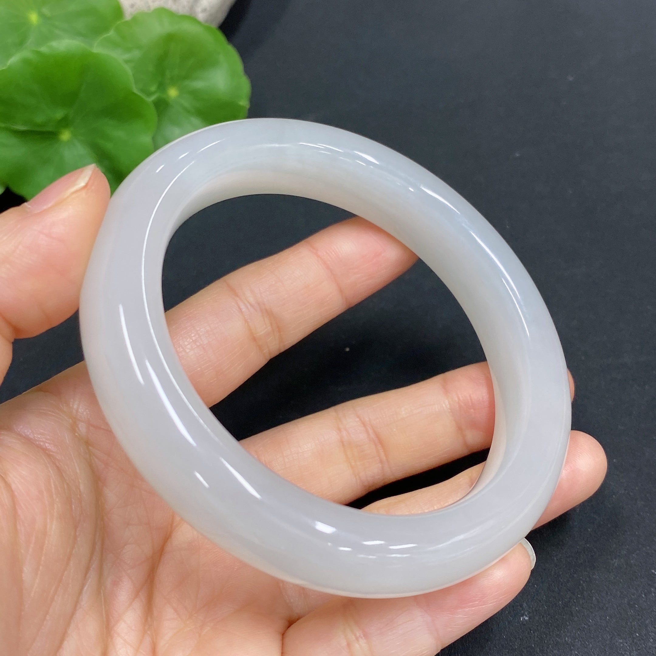 Hetian Jade Round Bracelet, Size 59.9, Total Weight Approx. 73.4g