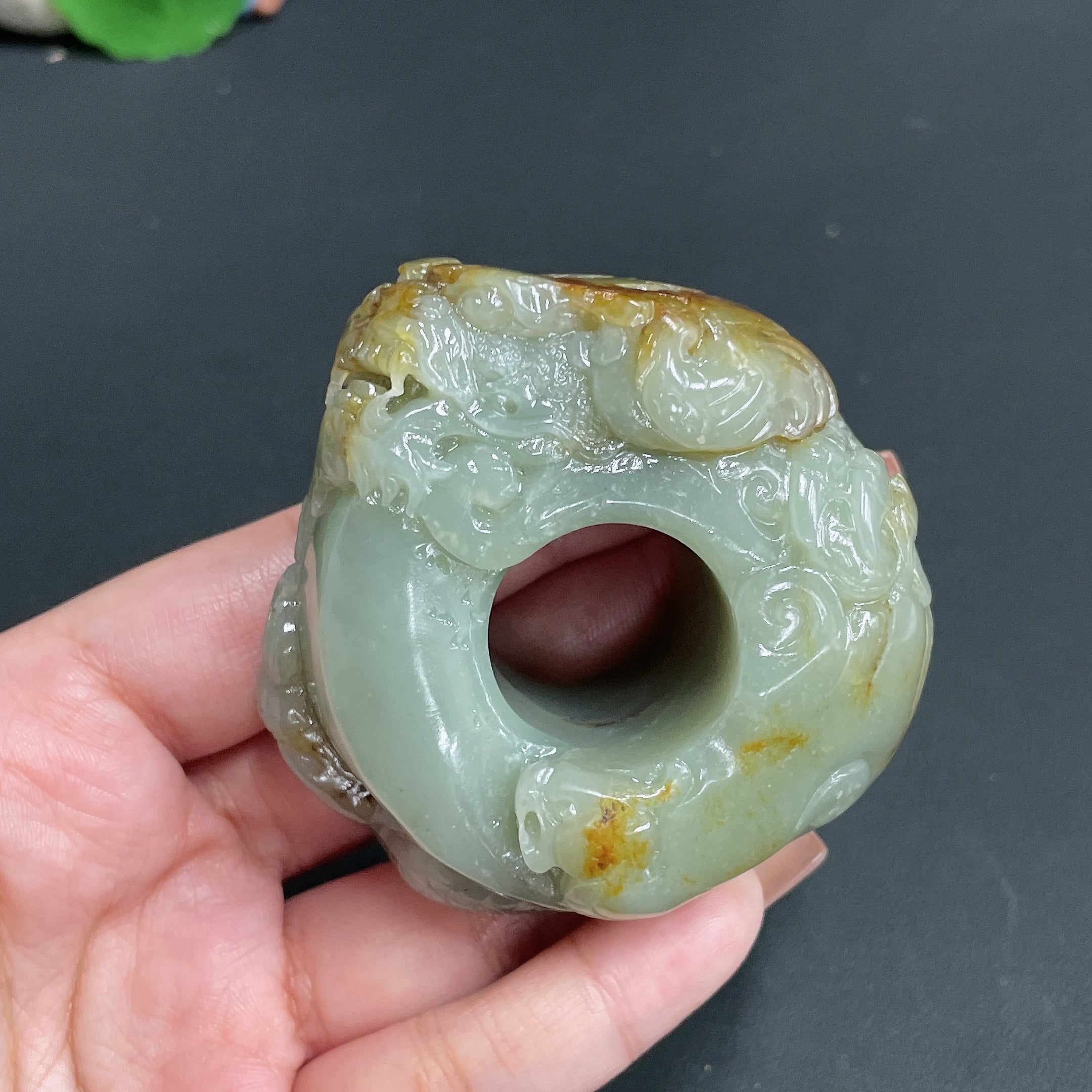 Hetian Jade Seed Material Thumb Ring - Roaming Dragon, Inner Diameter Approx. 22.4mm, Total Weight Approx. 193.64g, Undetermined Skin Color Origin