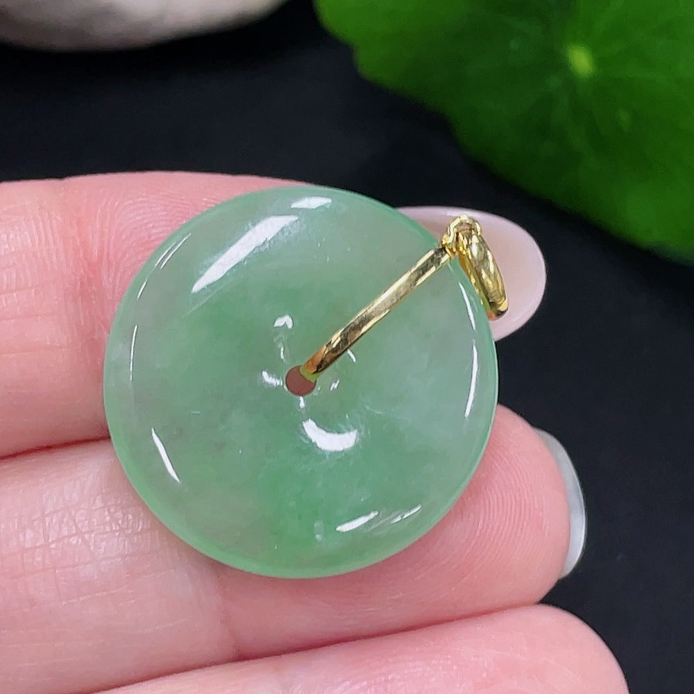 Jadeite Peace Knot Pendant 18K Gold Total Weight Approx. 4.2g (with Diamond Accents)