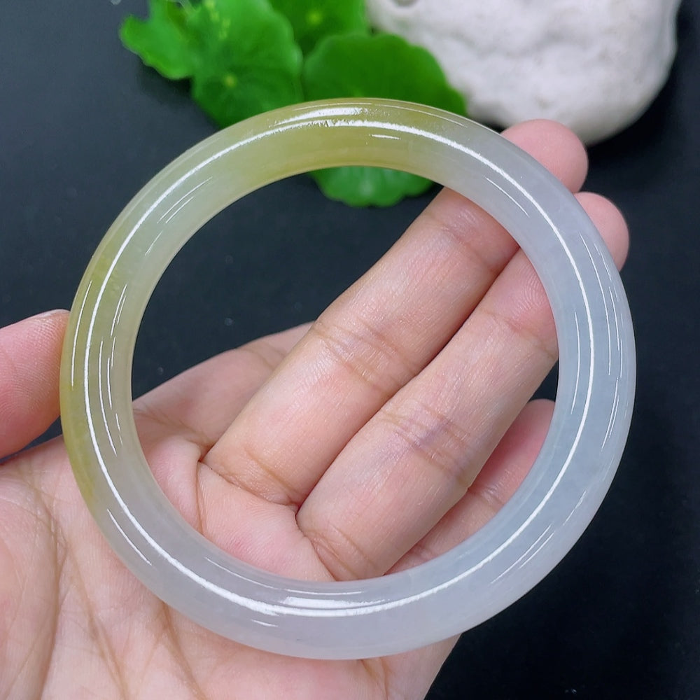 Jadeite round bangle
