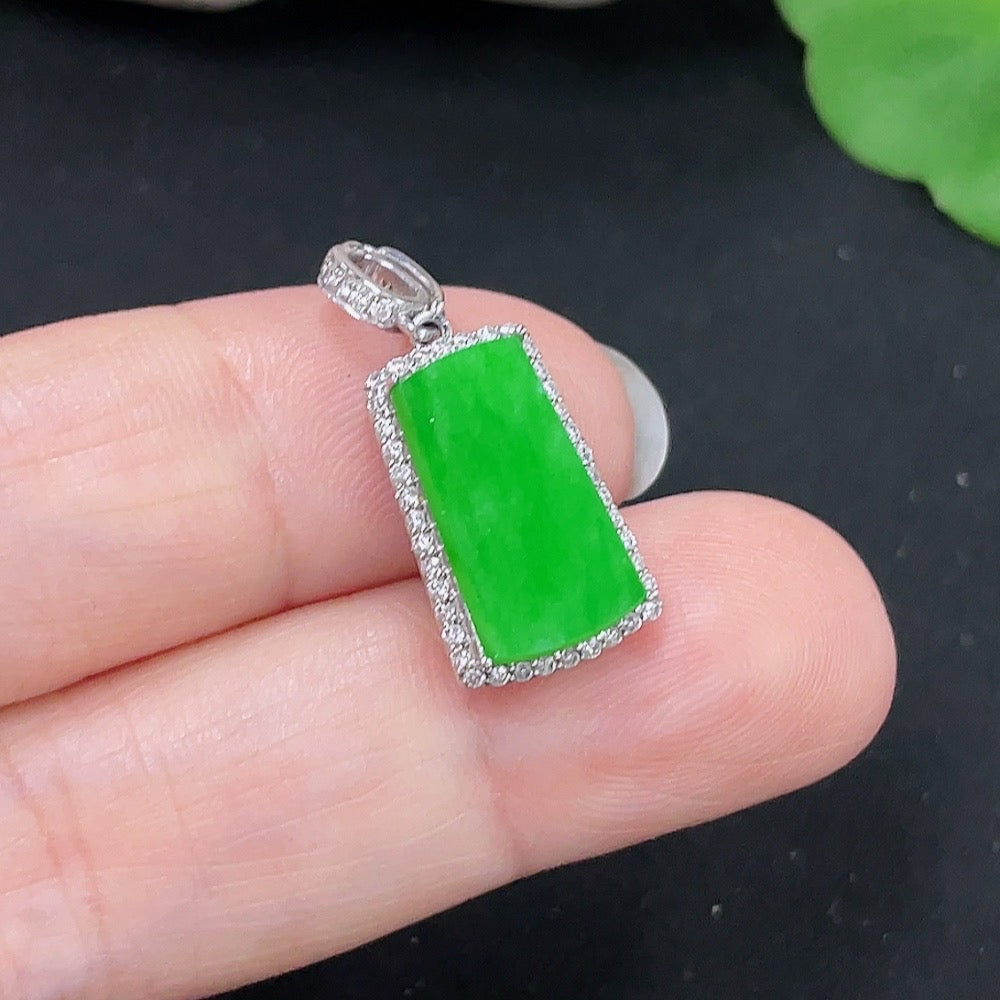 Jadeite Plain Pendant Mounting Pendant 18K Gold with Diamond Total Weight Approx. 2.15g