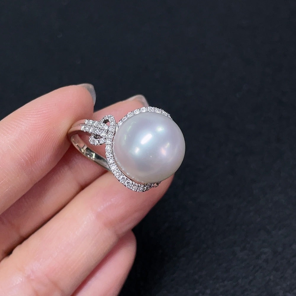 Seawater Pearl Ring with Diamond Accents, 18K Gold, Approx. 13.5mm
