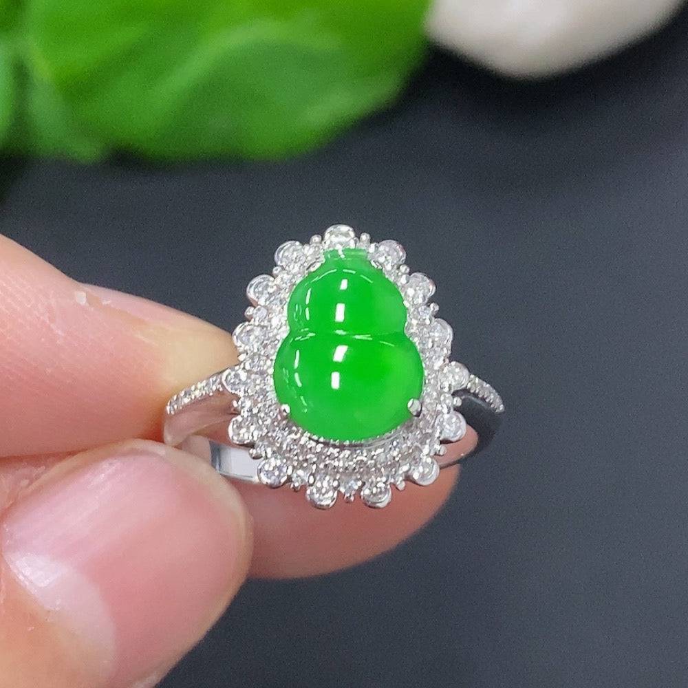 HUILIU HQ jadeite gourd ring with diamond accent, intricately inlaid in jade, showcasing detailed craftsmanship and elegant design.
