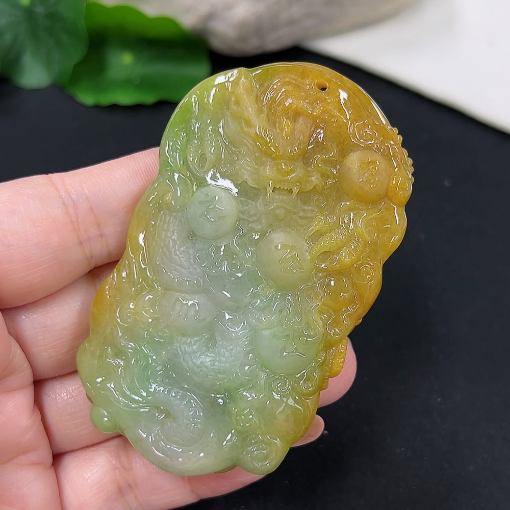 Jadeite pendant (color origin undetermined)