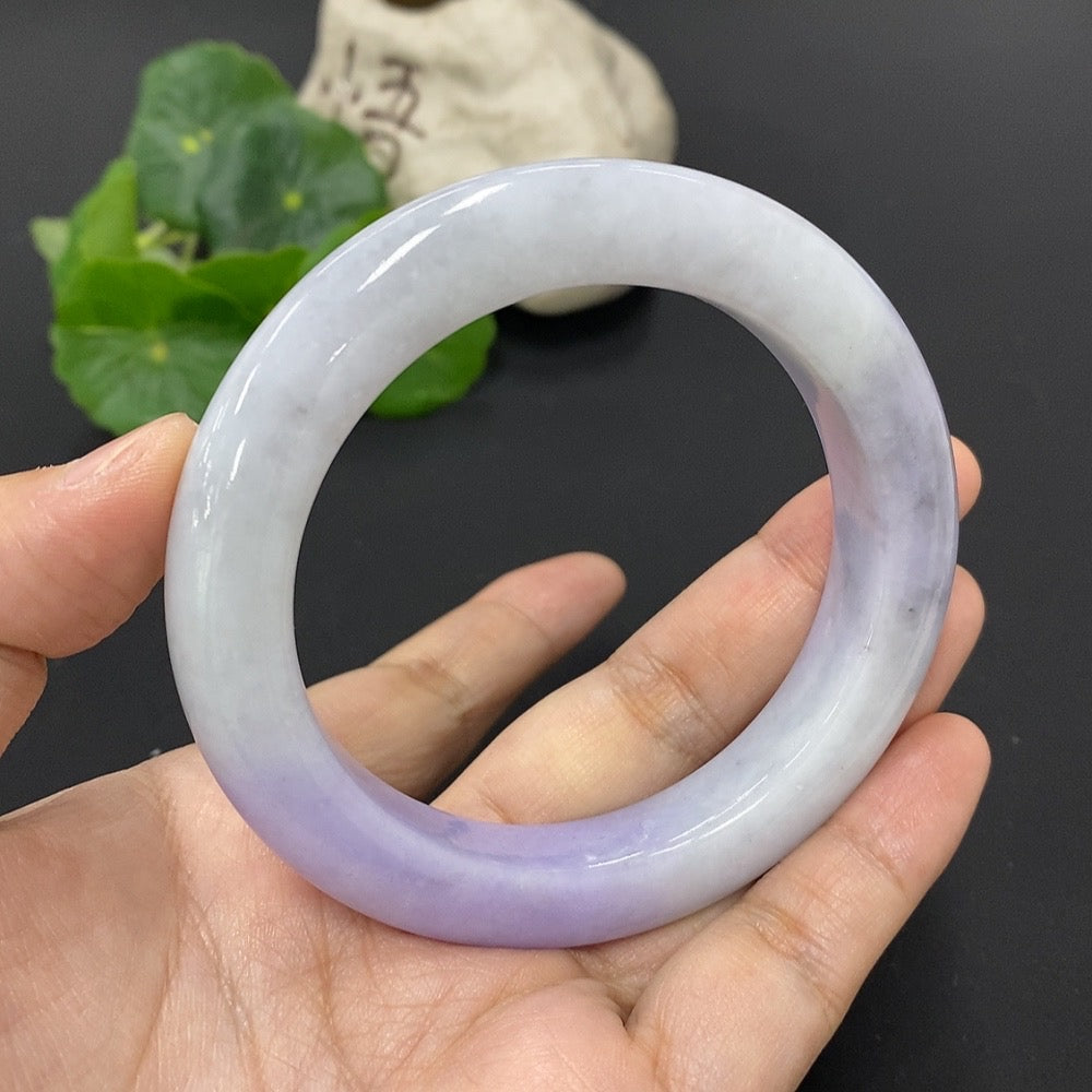 Jadeite Round Bangle Size 59.5 Total Weight Approx. 81.9g