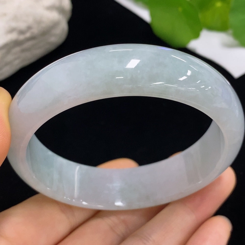 Jadeite Round Bangle