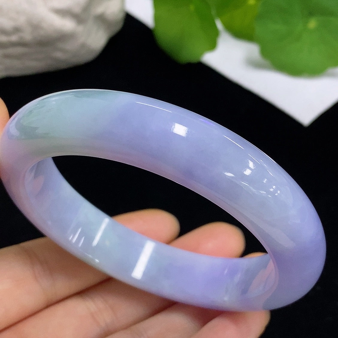 Jadeite round bangle bracelet from HKHQ, size 58.8, with a total weight of 73.24g, showcasing smooth, polished jadeite surface.