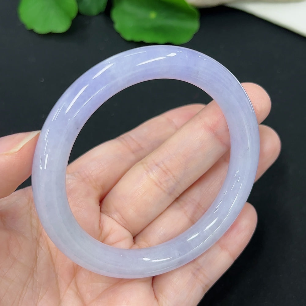 Jadeite Round Bangle