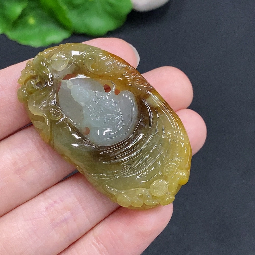 Jadeite Guanyin Pendant Total Weight: Approx. 22.4g Color Origin Undetermined