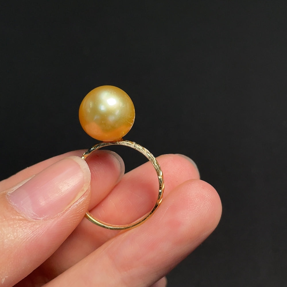 18K Sea Water Pearl Ring, Color Origin Undetermined, Total Weight Approx. 3.9g, Size 16, Stone 11.5mm