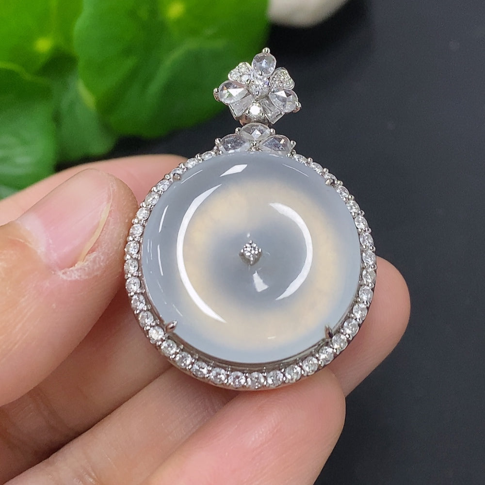 Jadeite Pendant with 18K Gold, Total Weight Approx. 11.7g (Accented with Diamonds, Non-diamond Quantity: Large 1pc)