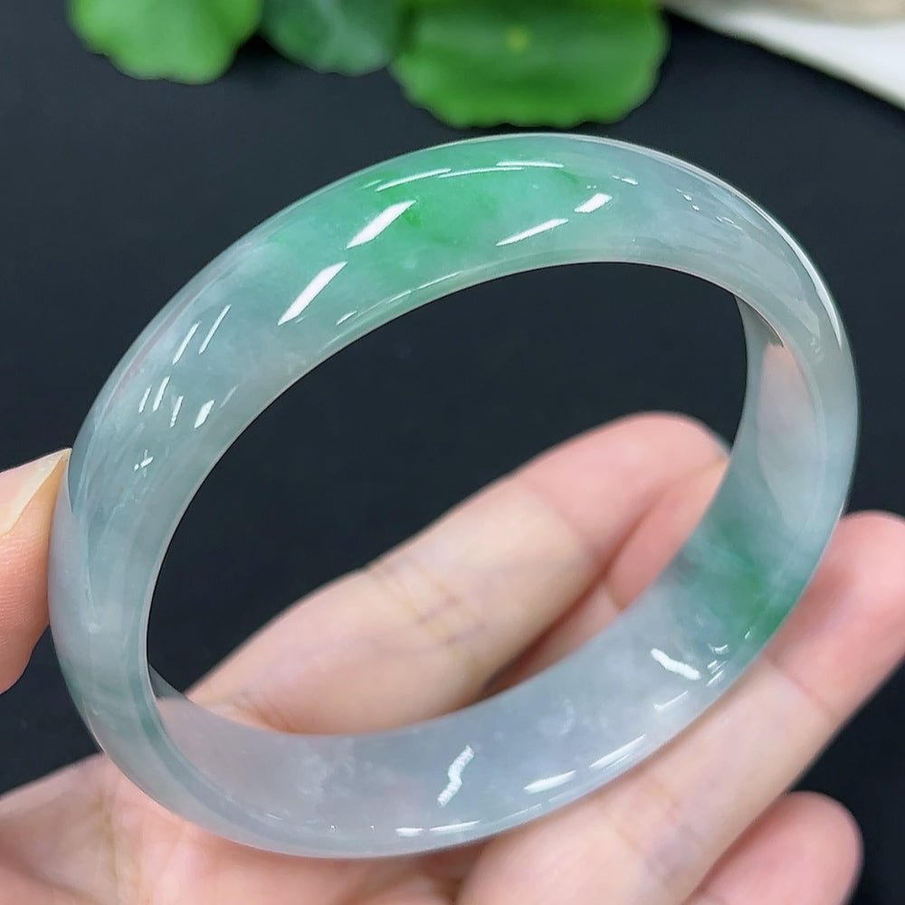 Jadeite Round Bangle