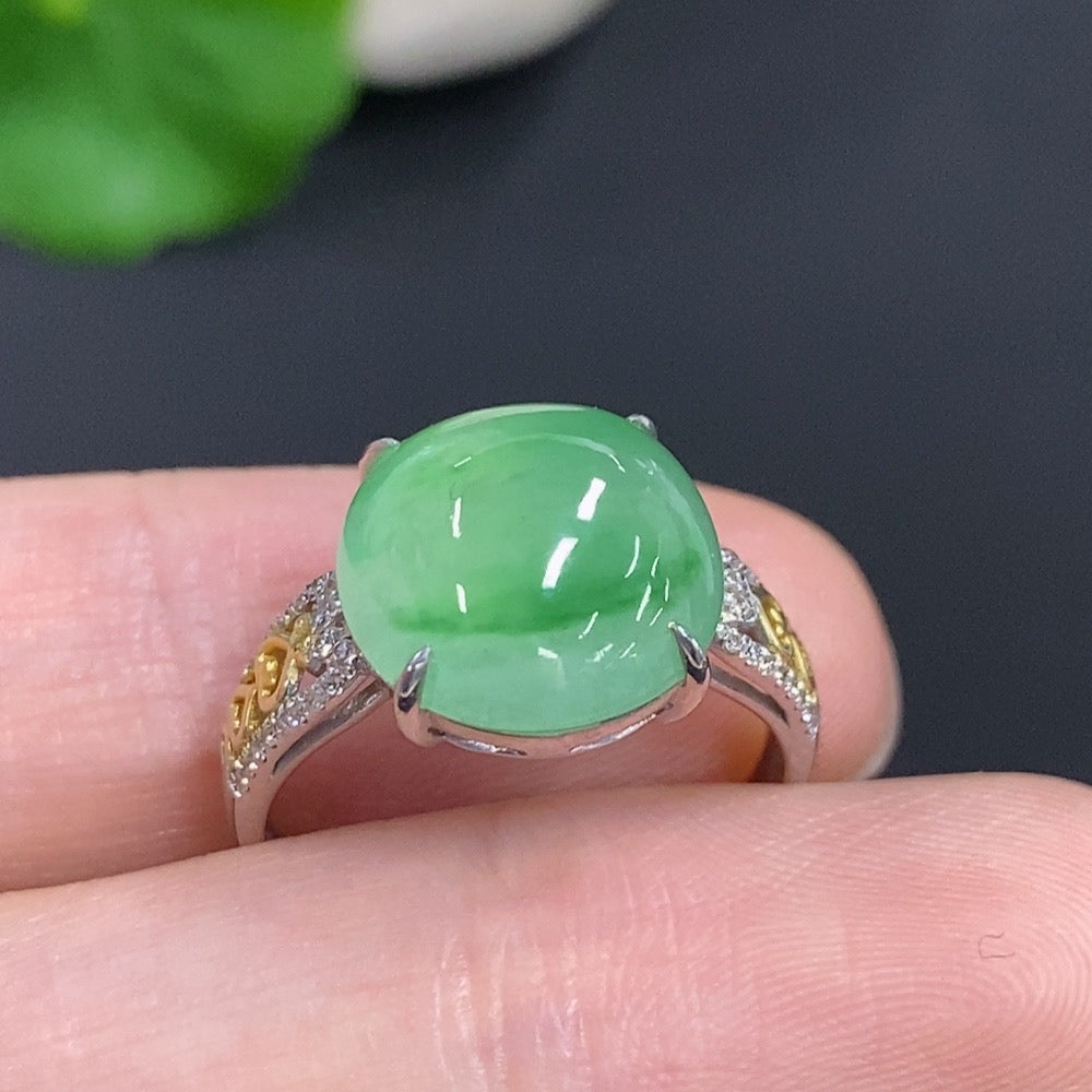 Jadeite Cabochon Ring 18k Gold Total Weight Approx. 4.1g Size 14 with Diamond Accents