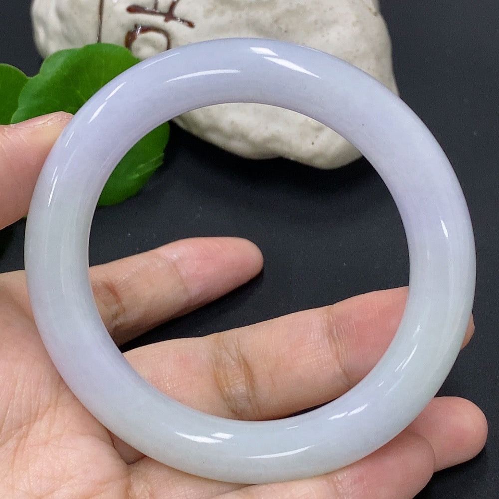 Jadeite Round Bangle