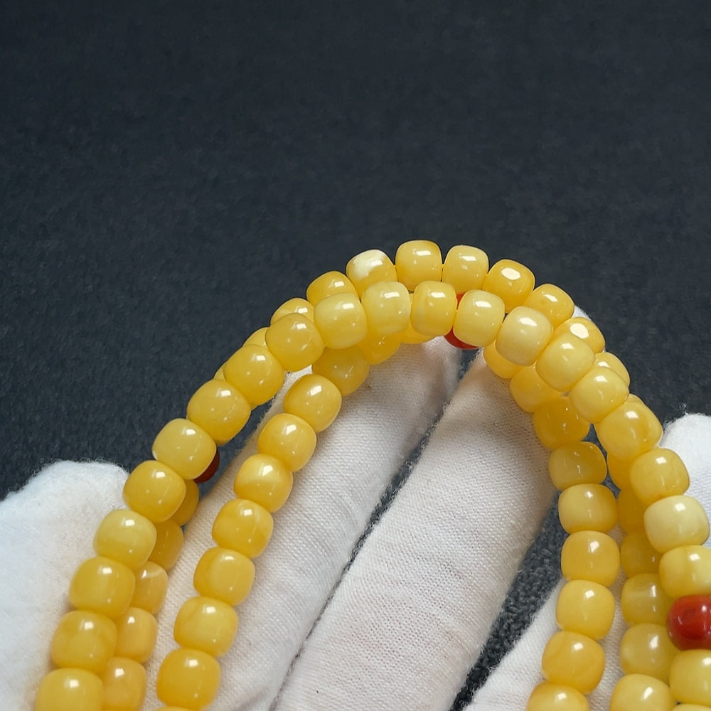Amber and Beeswax Bead Bracelet with Southern Red Agate, Non-Natural Accent Stones Considered, Total Weight Approx. 25.92g, Size About 7mm