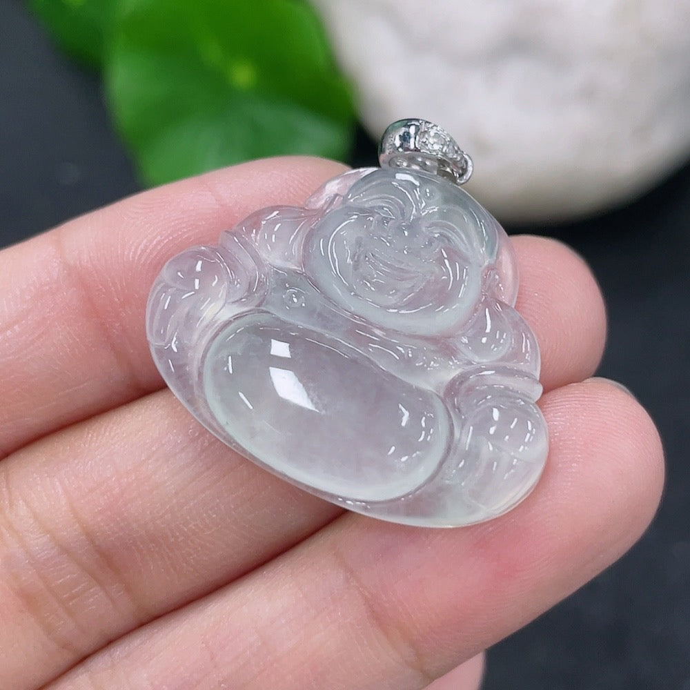 Jadeite Buddha pendant with 18K gold accents and diamond details, weighing approximately 5.17g, crafted by HKHQ.
